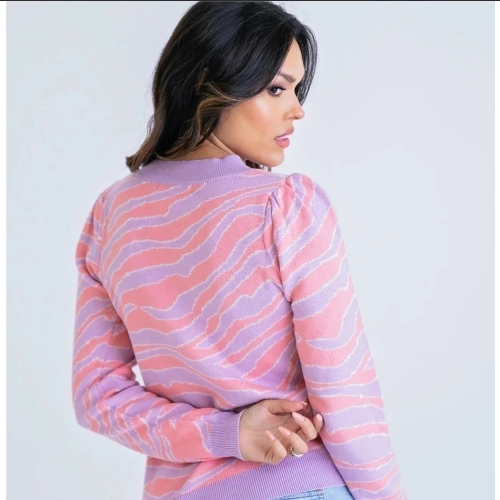 Karlie Zebra Print Lavender Sweater Long Puff Sleeves M - Picture 5 of 8